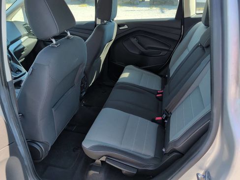 Used 2016 Ford C-MAX SE image 15