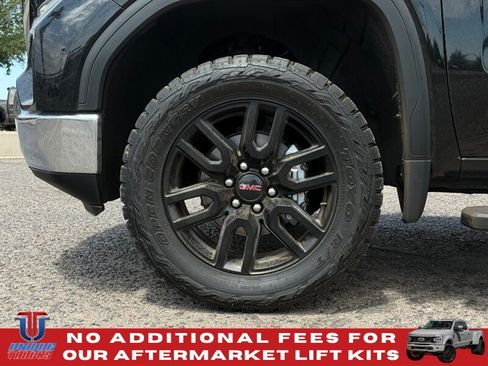 Used 2021 GMC Sierra 1500 4x4 Crew Cab w/ Sierra Value Package image 11