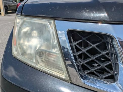 Used 2016 Nissan Frontier SV AWD/4WD image 10