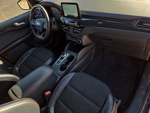 Used 2025 Ford Escape ST-Line image 11