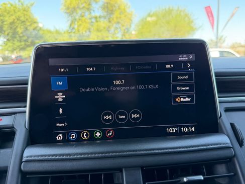 Used 2021 Chevrolet Suburban LT RWD image 26