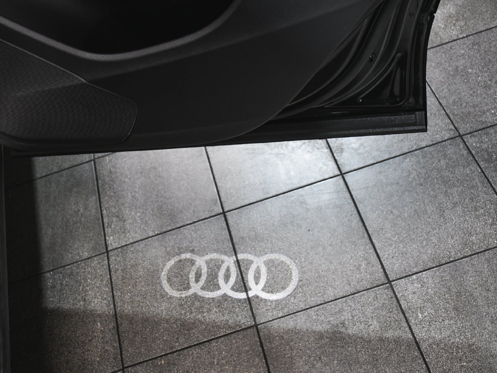 Used 2025 Audi Q7 3.0T Premium w/ Convenience Package AWD/4WD image 18