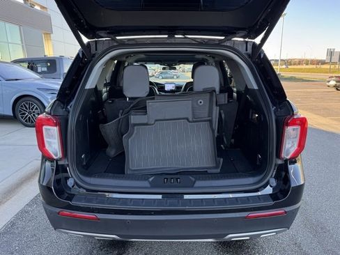 Certified 2023 Ford Explorer XLT w/ Equipment Group 202A image 39