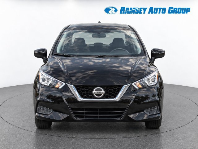 Used 2020 Nissan Versa SV FWD image 5