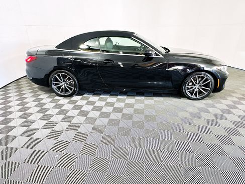 Used 2025 BMW 430i Convertible w/ Premium Package image 2