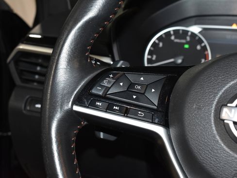 Used 2023 Nissan Altima 2.5 SR w/ SR Premium Package image 15