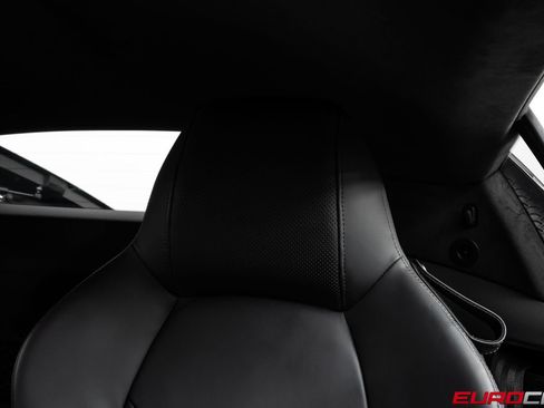 Used 2021 Audi R8 V10 w/ Premium Package RWD image 40