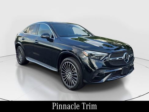Certified 2025 Mercedes-Benz GLC 300 4MATIC image 3