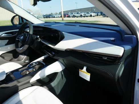 New 2026 Buick Envision Avenir image 10
