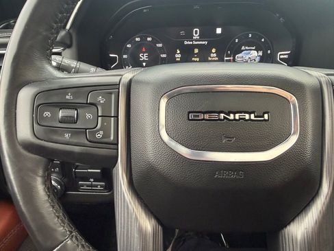 Used 2023 GMC Yukon XL Denali Ultimate image 27