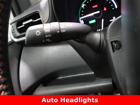 Used 2023 Toyota Sienna XSE image 27