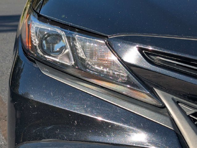 Used 2022 Toyota Camry SE FWD image 12