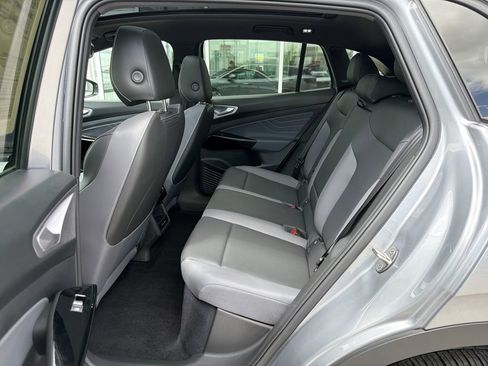 Certified 2023 Volkswagen ID.4 Pro S AWD/4WD image 14
