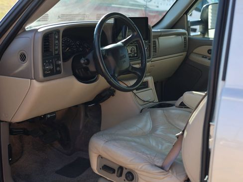 Used 2002 GMC Yukon XL 2500 SLT image 18