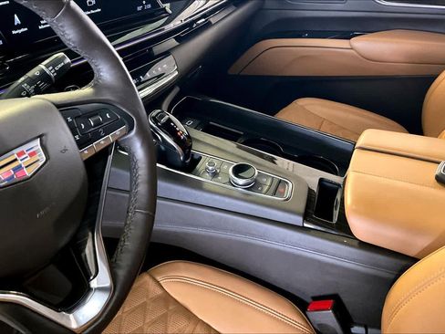 Used 2023 Cadillac Escalade Sport AWD/4WD image 15