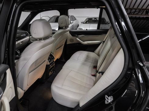 Used 2015 BMW X5 xDrive35d image 37