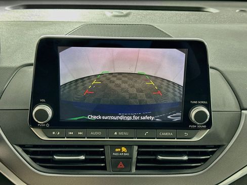 Used 2025 Nissan Altima 2.5 SR FWD image 22