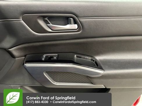 Used 2023 Nissan Pathfinder SL w/ SL Premium Package image 12