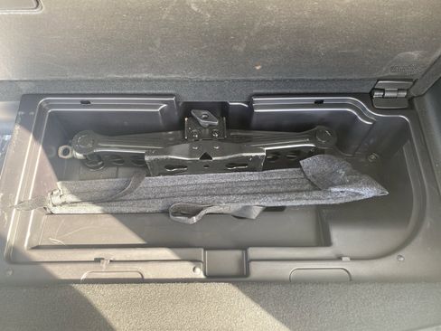 Used 2020 Ford Expedition Limited w/ Equipment Group 303A image 33