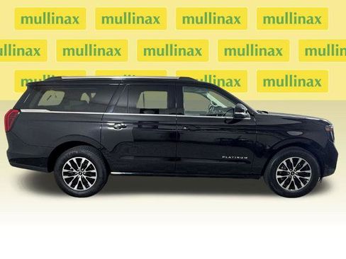Certified 2025 Ford Expedition Max Platinum AWD/4WD image 2