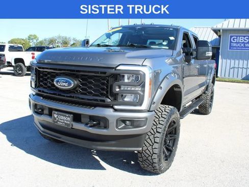 Used 2026 Ford F250 Platinum AWD/4WD image 3