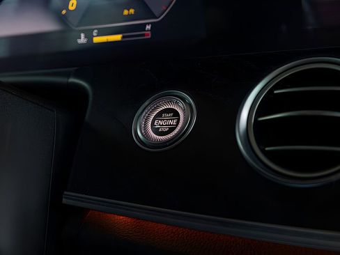 Used 2020 Mercedes-Benz E 350 Sedan image 25