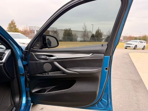 Used 2016 BMW X6 M image 27