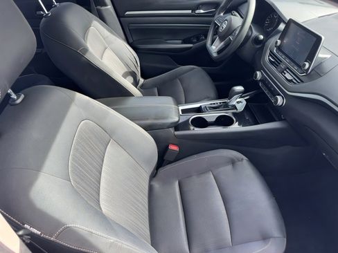 Used 2021 Nissan Altima 2.5 SV image 11