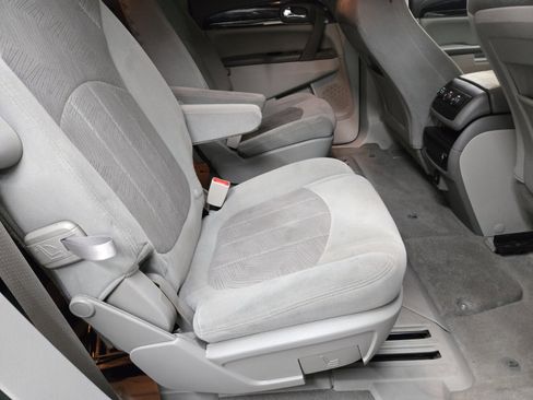 Used 2017 Buick Enclave Convenience FWD image 12