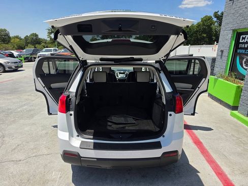 Used 2010 GMC Terrain SLT FWD image 25