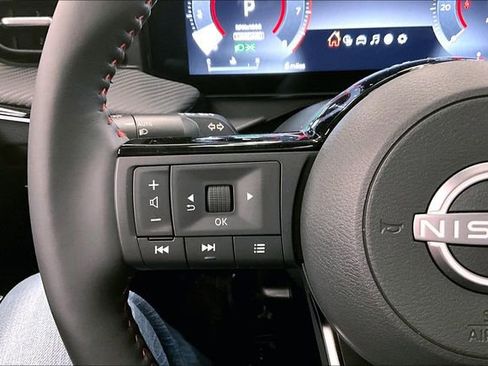 New 2025 Nissan Kicks SR w/ SR Premium Package image 22