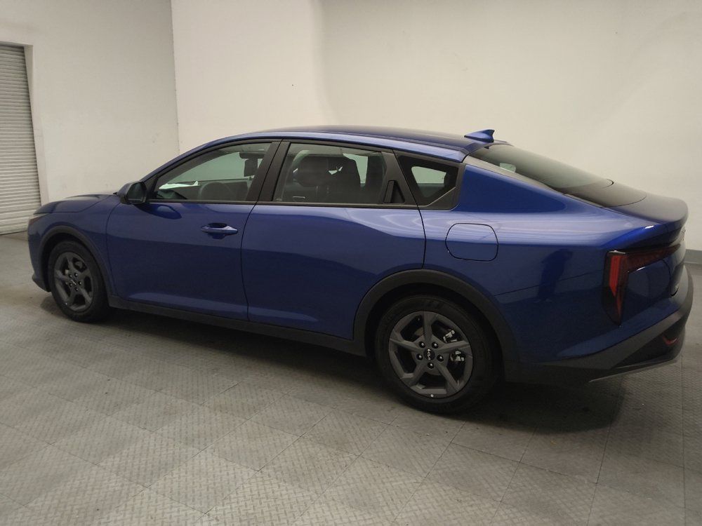 Used 2025 Kia K4 FWD image 3