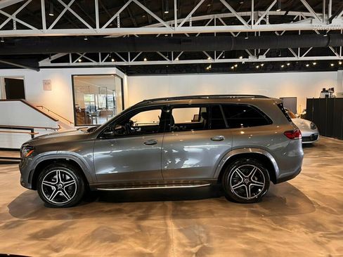 Used 2023 Mercedes-Benz GLS 450 4MATIC w/ AMG Line Exterior image 2