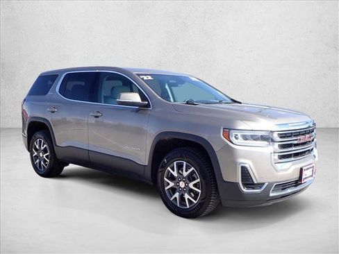 Used 2022 GMC Acadia SLE image 6