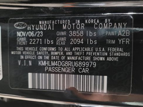 Used 2024 Hyundai Elantra SEL FWD image 33