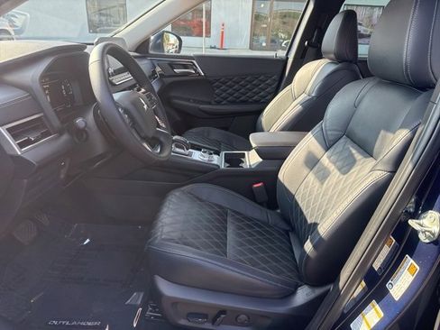 Used 2023 Mitsubishi Outlander SEL image 22