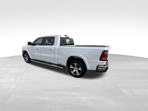 Used 2019 RAM 1500 Laramie AWD/4WD image 13
