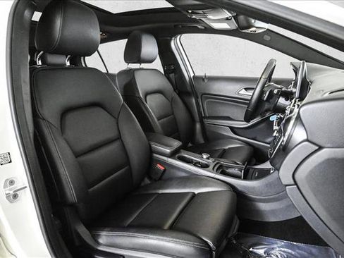 Used 2016 Mercedes-Benz GLA 250 4MATIC image 23