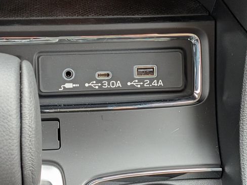 Certified 2025 Subaru Ascent Premium image 22