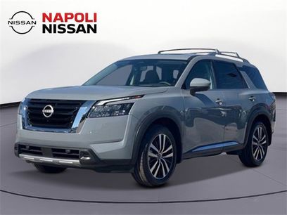 New 2025 Nissan Pathfinder Platinum w/ Cargo Package
