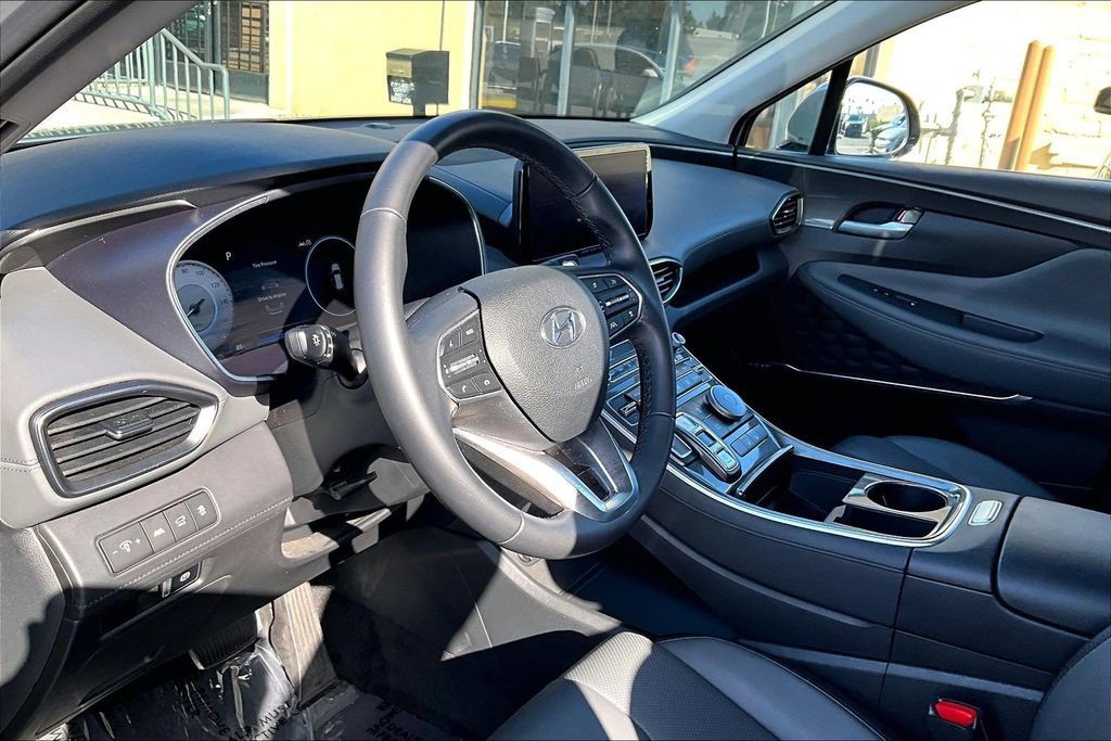 Certified 2023 Hyundai Santa Fe SEL w/ Premium Package FWD image 9
