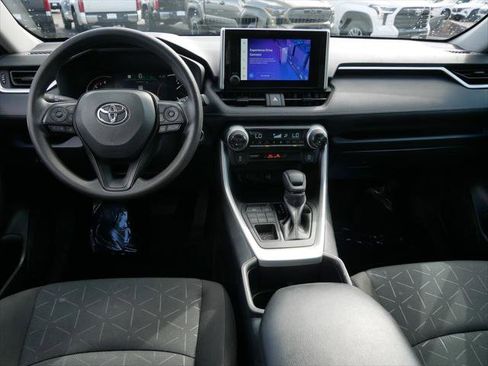 Certified 2025 Toyota RAV4 XLE AWD/4WD image 13
