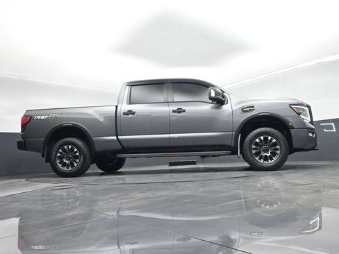 Used 2022 Nissan Titan PRO-4X w/ Pro-4x Convenience Package AWD/4WD image 57