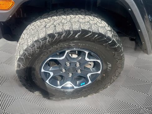 Certified 2022 Jeep Wrangler Unlimited Rubicon 4xe w/ Cold Weather Group AWD/4WD image 34