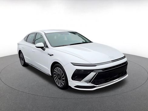 Used 2024 Hyundai Sonata SEL image 3