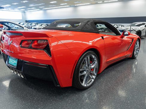 Used 2014 Chevrolet Corvette Stingray Convertible w/ 2LT Preferred Equipment Group RWD image 5