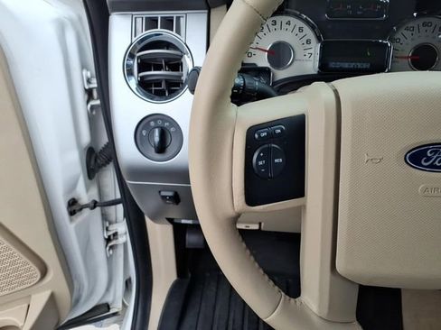 Used 2010 Ford Expedition 4WD image 18