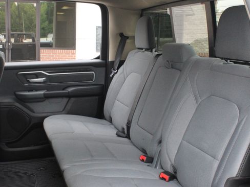 Used 2020 RAM 1500 Big Horn AWD/4WD image 25