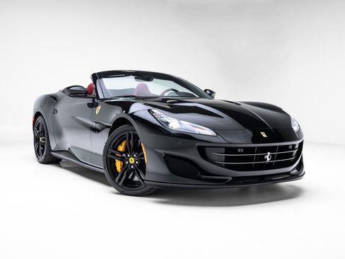 Used 2019 Ferrari Portofino image 25
