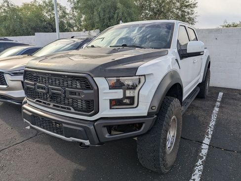 Used 2019 Ford F150 Raptor w/ Equipment Group 802A Luxury image 9